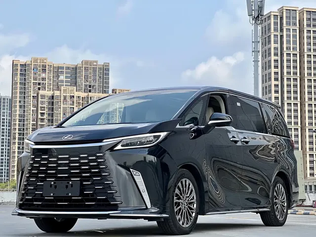 Lexus LM 2025 Model 500h Six-Seater Prestige Edition