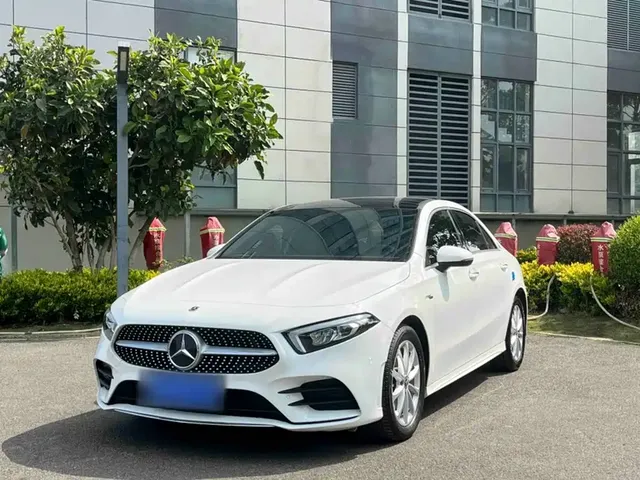 Mercedes-Benz A-Class 2021 A 200 L Sport Sedan Fashion Edition