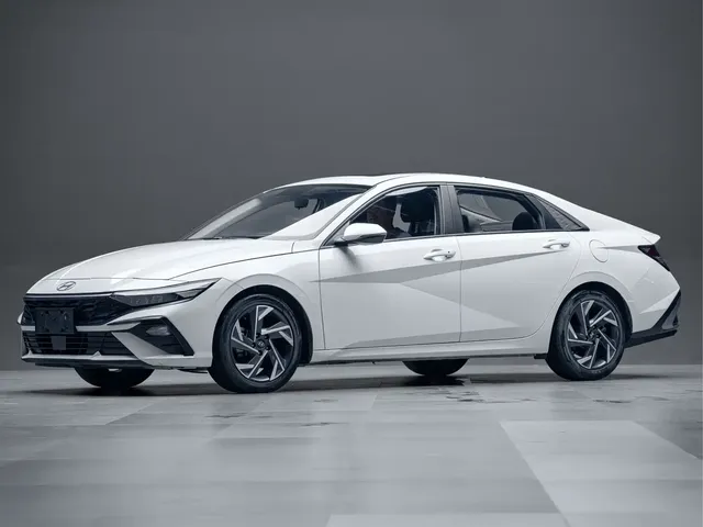 Hyundai Elantra 2023 1.5L CVT GLX Elite Edition