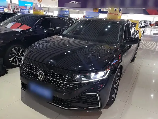 Volkswagen Passat 2022 330TSI Starlight Elite Edition