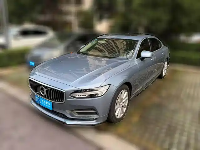 Volvo S90 2020 T5 Momentum Luxury Edition