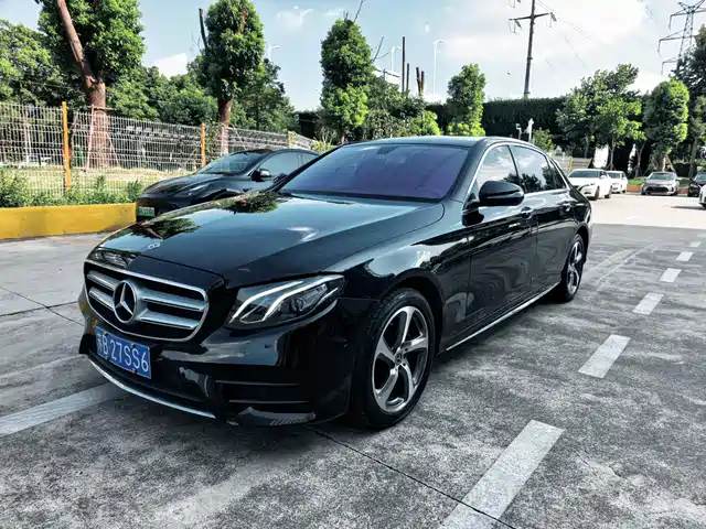 Mercedes-Benz E-Class 2017 E 200 L Sport 4MATIC