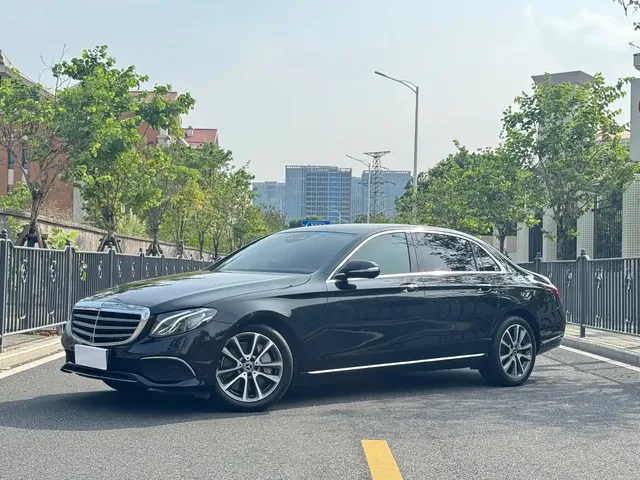 Mercedes-Benz E-Class 2019 E 300 L Luxury