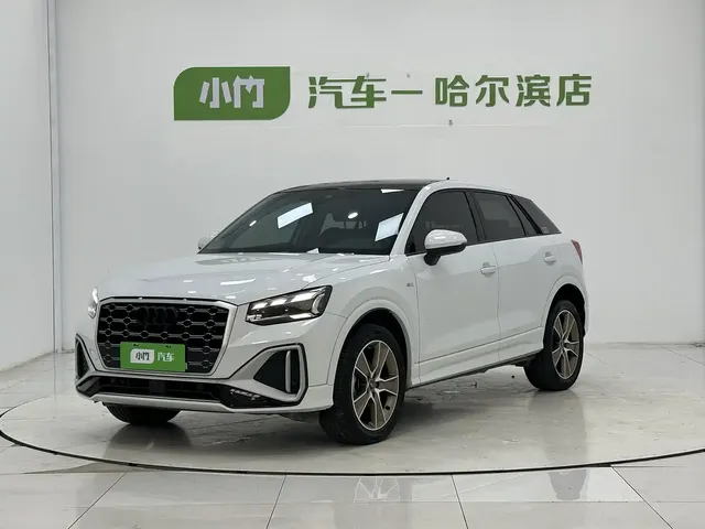 Audi Q2L 2022 35 TFSI Fashion Dynamic