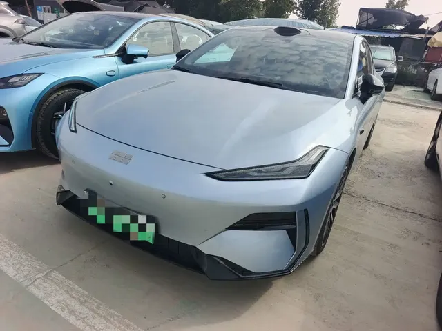 Geely Galaxy E8 2025 620km AWD Starship LiDAR Smart Drive Edition