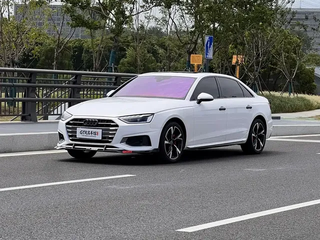 Audi A4L 2021 40 TFSI Premium Life Edition