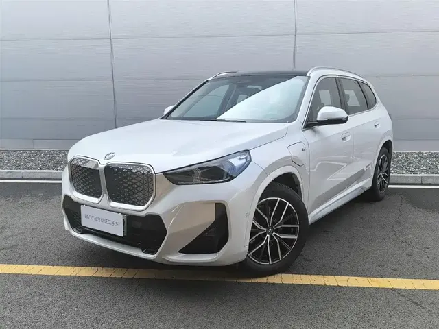 BMW iX1 2025 eDrive25L M Sport Package