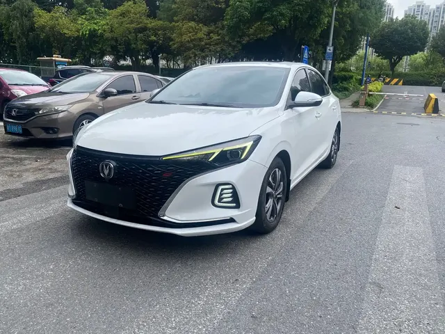 Changan Eado 2020 PLUS Blue Whale NE 1.4T GDI DCT Premium