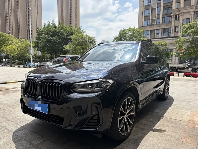 BMW X3 2023 xDrive30i Leading M Night Package