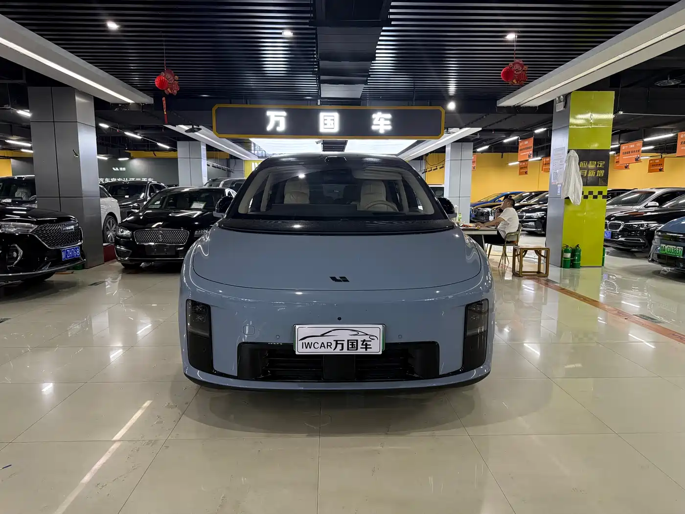 Li Auto Li i8 2025 Standard Edition