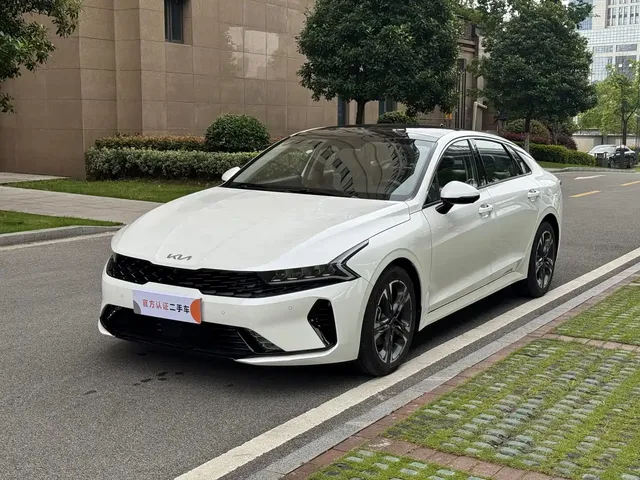 Kia K5 2025 1.5T Premium Edition
