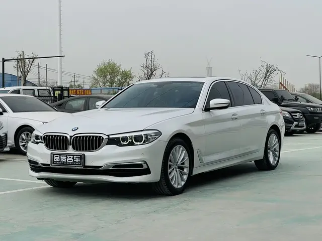 BMW 5 Series 2019 Facelift 525Li Luxury Package