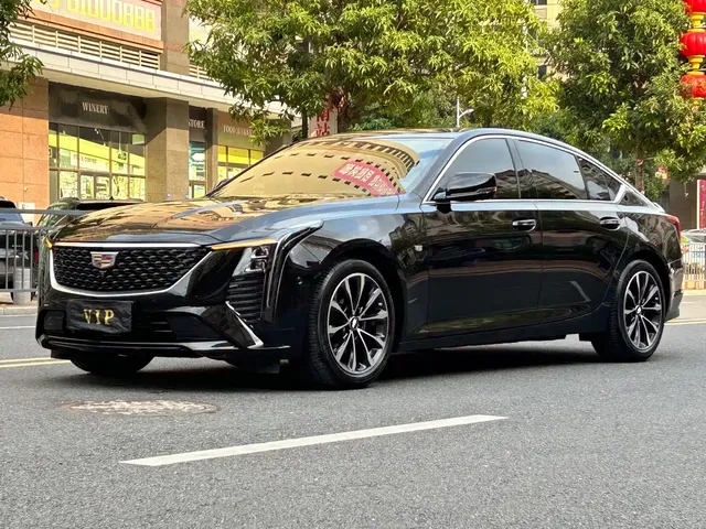 Cadillac CT5 2025 Model 28T Urban Sport Edition