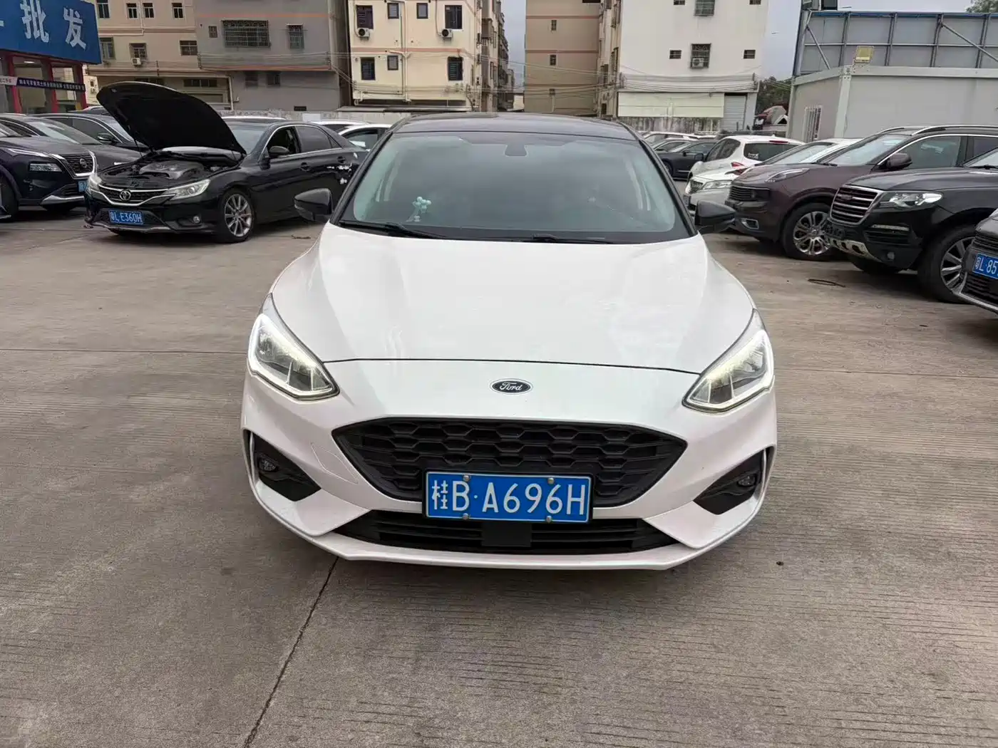Ford Focus 2020 Sedan EcoBoost 180 Automatic Sharp Trend Type