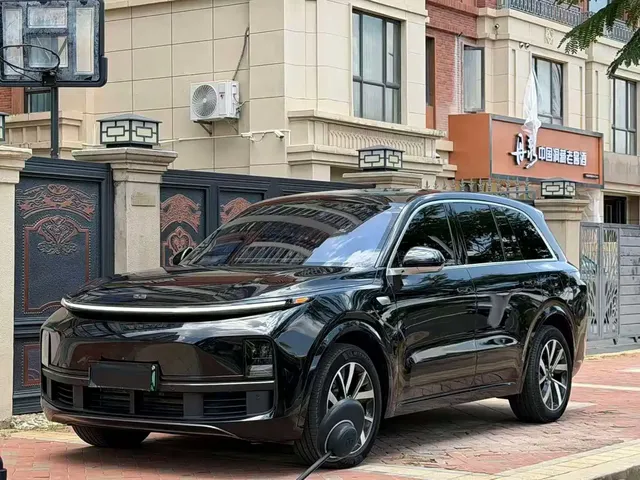Li Auto Li L8 2023 Pro