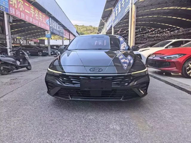 Hyundai Elantra 2023 Model 1.5L CVT LUX Premium Edition