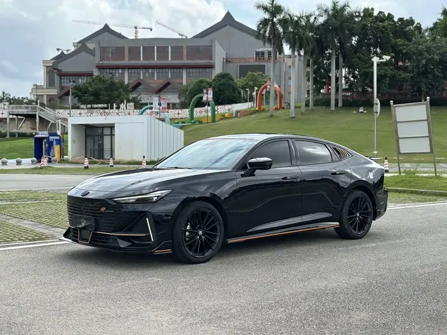 Changan UNI-V 2023 1.5T Sport Edition