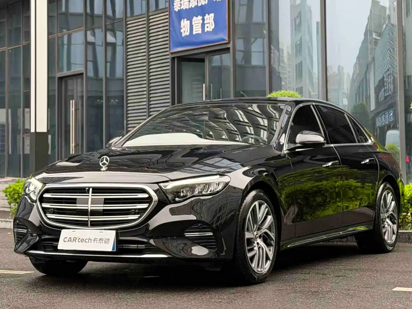 Mercedes-Benz E-Class 2025 E 300 L Fashion