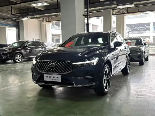 Volvo XC60 2025 B5 AWD Smart Elite Luxury Edition