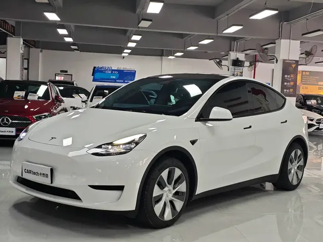 Tesla Model Y 2022 Facelift Rear-Wheel Drive Version