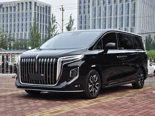 Hongqi HQ9 2023 2.0T Smart Connect Flag Enjoy Edition