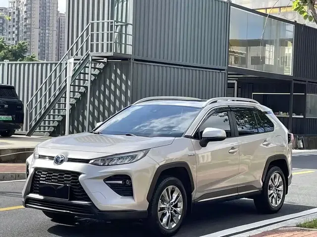 Toyota Wildlander 2022 Hybrid 2.5L E-CVT FWD Luxury Edition