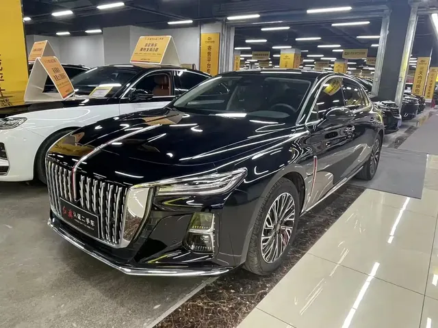 Hongqi H5 2024 2.0T Automatic Smart Connect Flag Smooth Edition