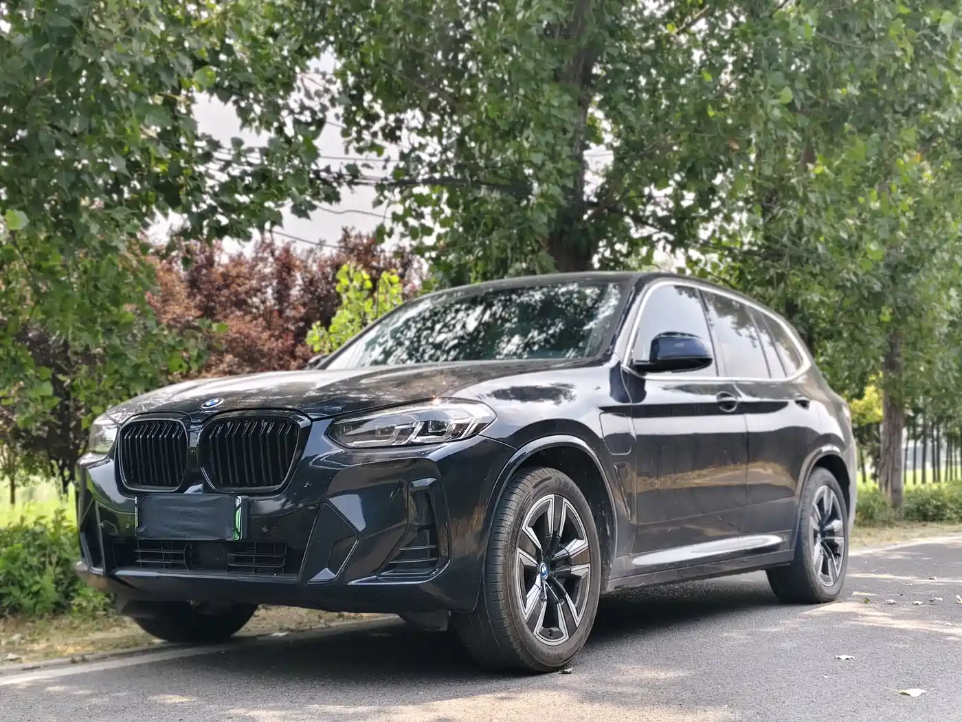 BMW iX3 2024 Leading Edition