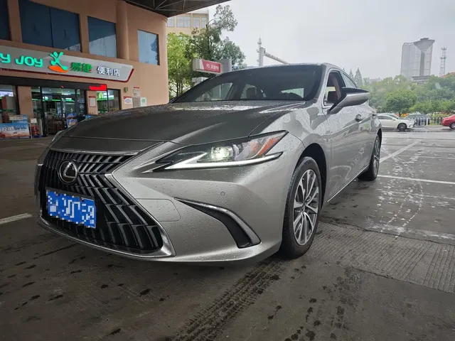 Lexus ES 2023 200 Excellence Edition