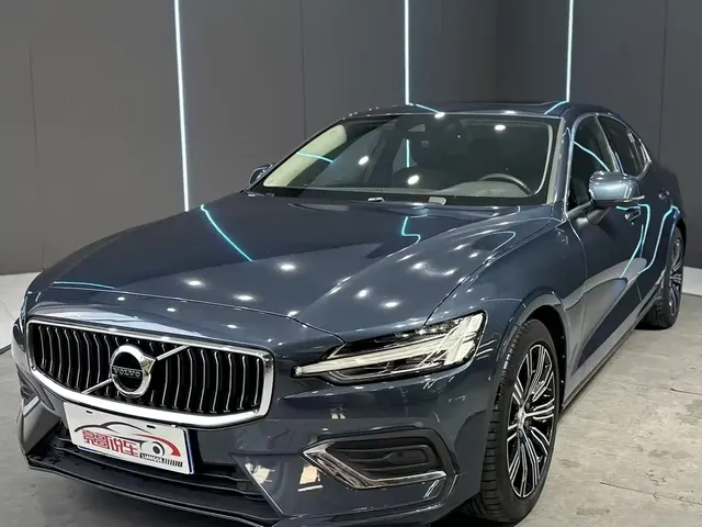 Volvo S60 2022 B4 Smart Vision Luxury Edition