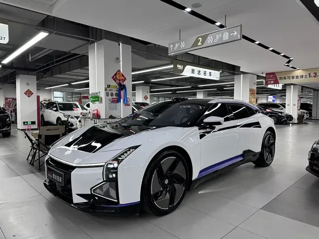 HiPhi Z 2023 4-Seater Edition