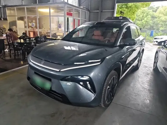 BYD Tang L 2025 DM 175KM Drone Player Edition