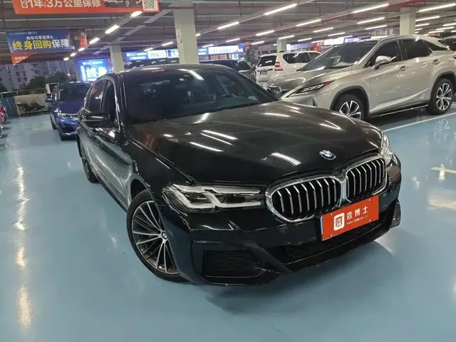 BMW 5 Series 2022 530Li Leading M Sport Package