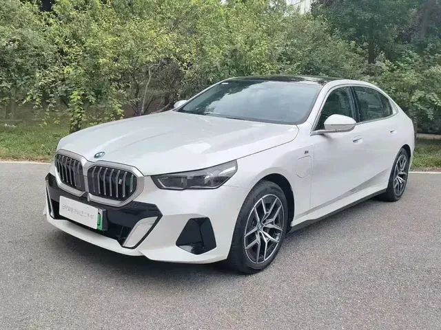 BMW i5 2024 eDrive 35L M Sport Package