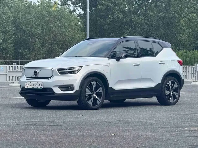 Volvo XC40 New Energy 2021 P8 EV AWD Elegant Sport