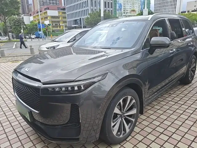 Li Auto Li ONE 2020 Extended Range 6-seater