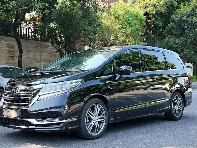 Honda Elysion 2019 2.0L Hybrid Supreme Edition
