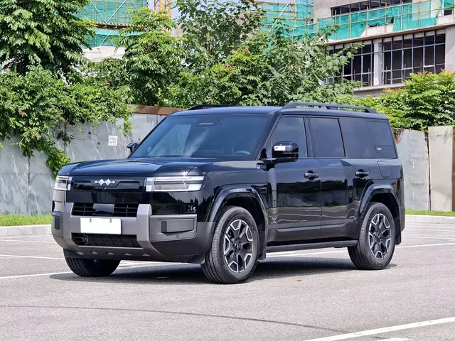 Fang Cheng Bao Titanium 7 2025 2WD Base Model