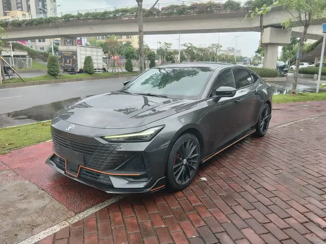 Changan UNI-V 2022 1.5T Sport Edition