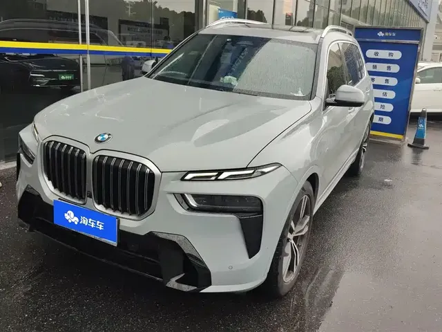 BMW X7 2023 xDrive40i Exclusive M Sport Package
