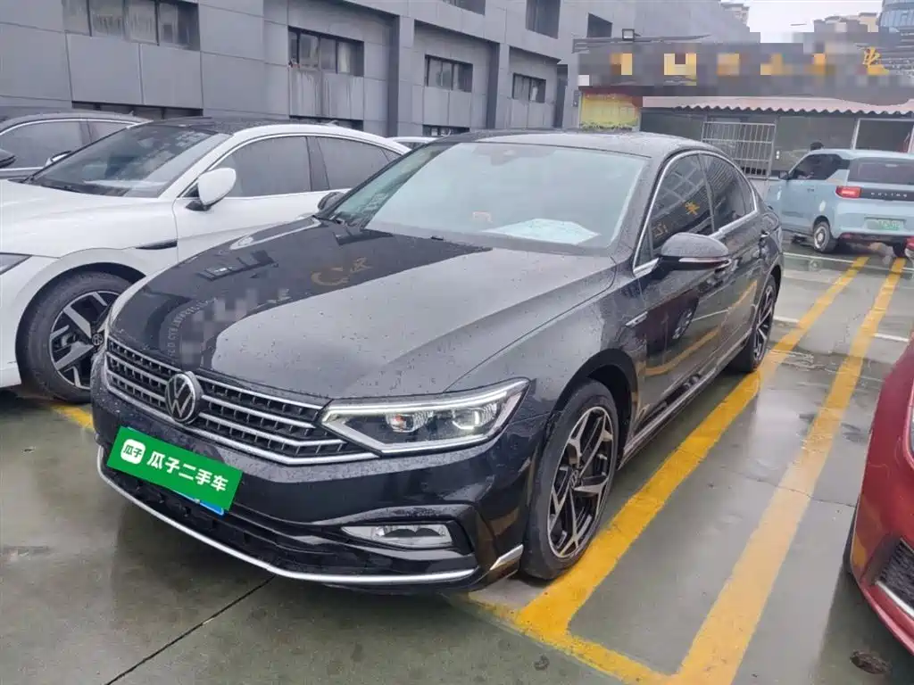 Volkswagen Magotan 2023 Model 2 Million Commemorative Edition 330TSI DSG Luxury
