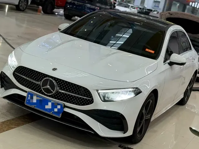 Mercedes-Benz A-Class 2023 A 200 L Fashion
