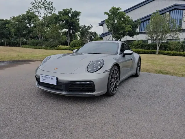 Porsche 911 2023 Carrera 3.0T