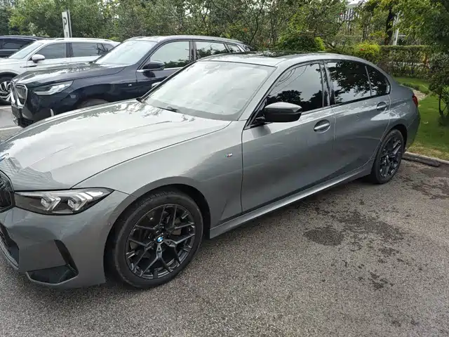 BMW 3 Series 2025 330Li M Sport Night Edition