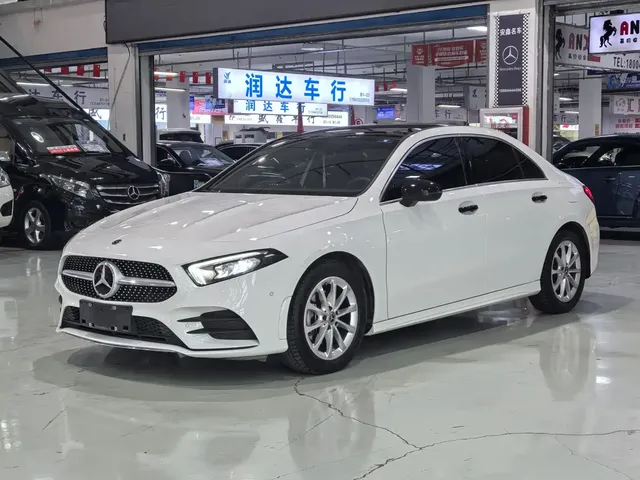 Mercedes-Benz A-Class 2021 A 200 L Sport Sedan Fashion Edition