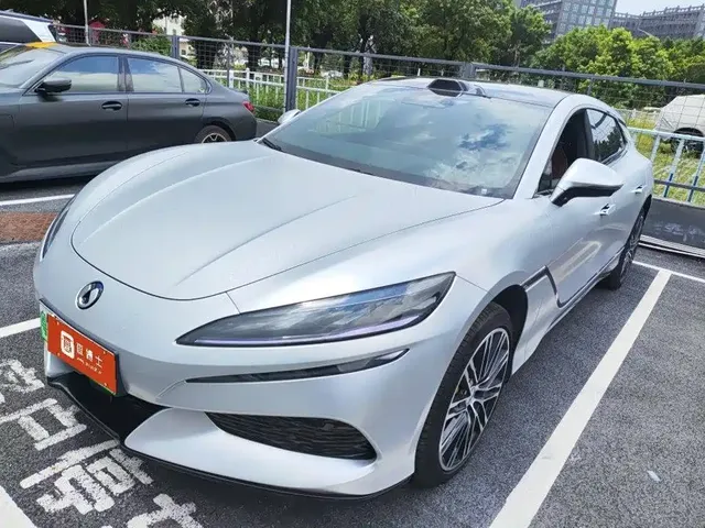 Denza Z9GT 2026 Model Flash Charge Flagship Edition