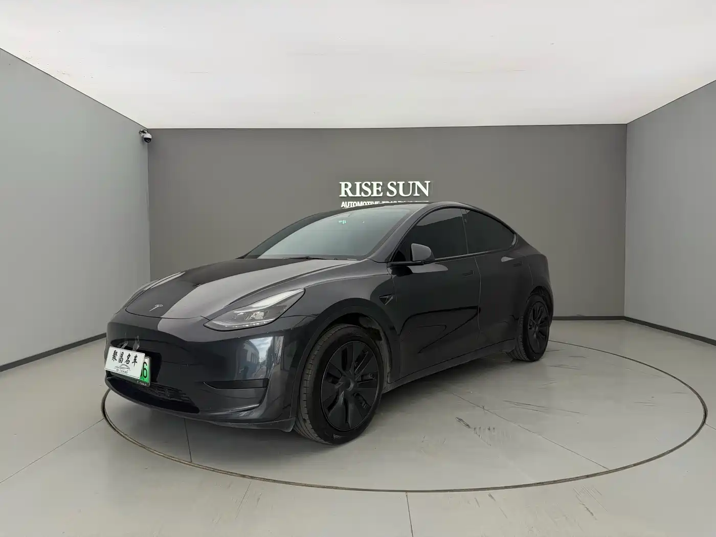 Tesla Model Y 2024 Rear-Wheel Drive Version