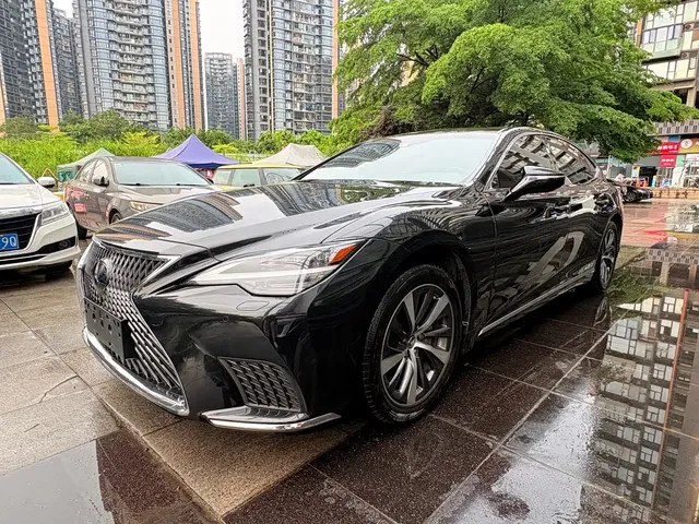 Lexus LS 2021 500h Luxury Edition