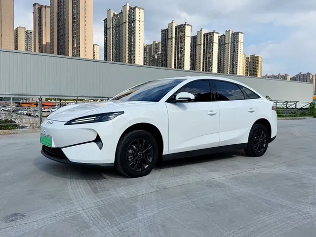 BYD e7 2025 520 Smart Driving Edition