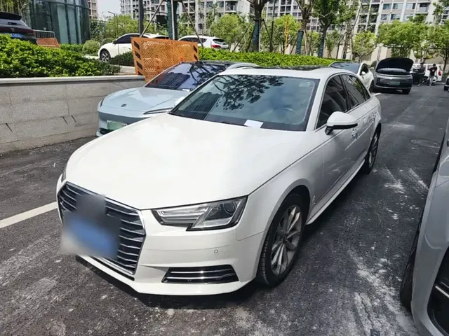 Audi A4L 2018 30th Anniversary 40 TFSI Progressive